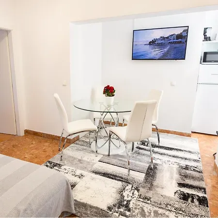 Entire Private Floor With Own Pool And Entrance * Primosten