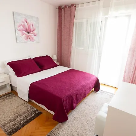 Entire Private Floor With Own Pool And Entrance Nyaraló *