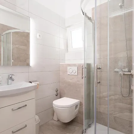 Holiday home Entire Private Floor With Own Pool And Entrance Primosten