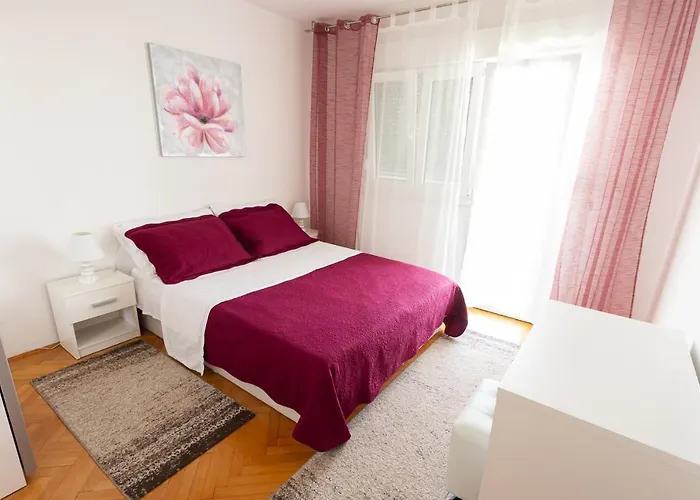 Entire Private Floor With Own Pool And Entrance 別荘 *