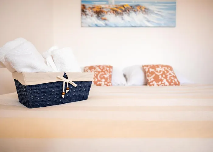 別荘 Entire Private Floor With Own Pool And Entrance プリモシュテン