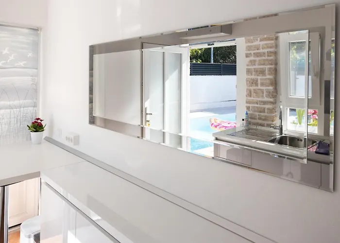 別荘 Entire Private Floor With Own Pool And Entrance